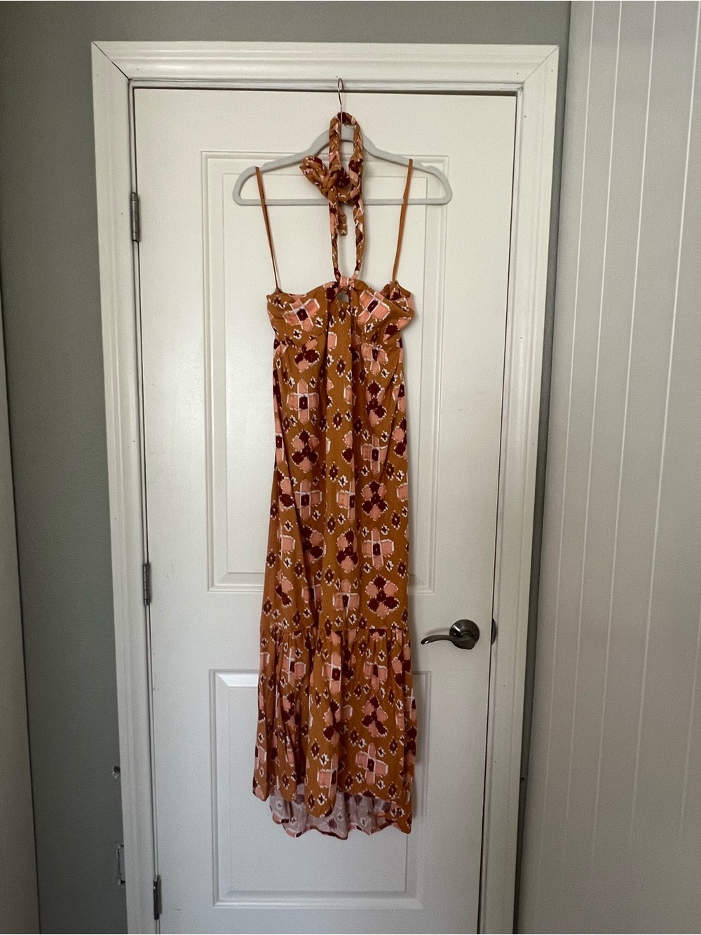 Braided halter geometric Tiered Maxi Dress in Burnt orange, red and pink - Picture 2 of 7